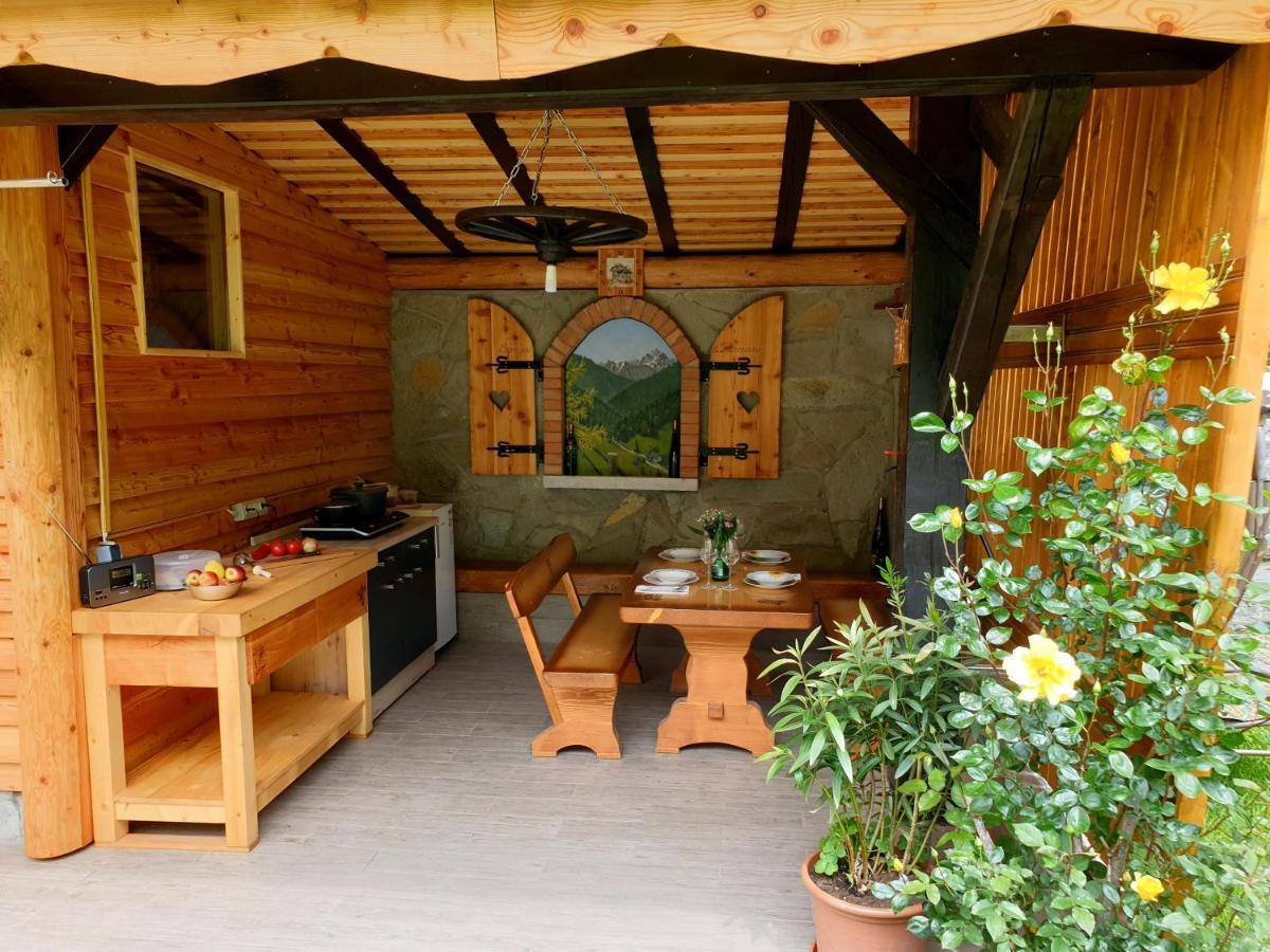 Apartment And Garden House Among The Mountains Podbrdo Exterior photo
